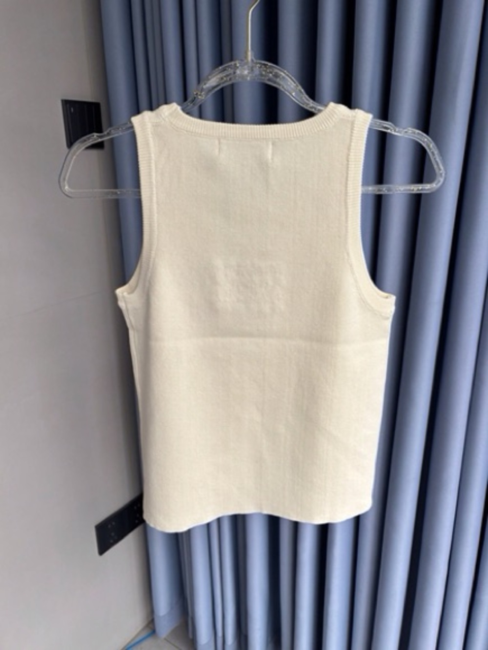 MIU MIU knitted vest with green diamonds - Picture 2 of 4